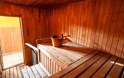 Сауна «Елан» з теплим басейном відгуки, лазня/сауна Полтава Київський район пров. Хорольский, 9-Г, фото, адреса з картою проїзду.